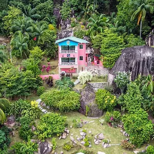 *** Maison d'hôtes Les Elles Self Catering Seychelles